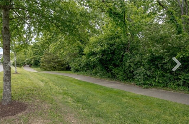 1707 Shadow Green Dr, Franklin, TN 37064