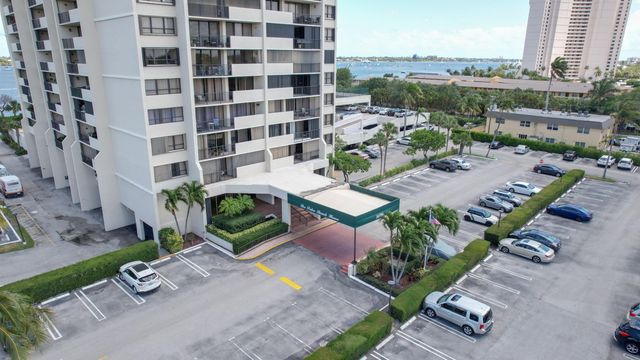 5600 N Flagler Drive 904, West Palm Beach, FL 33407