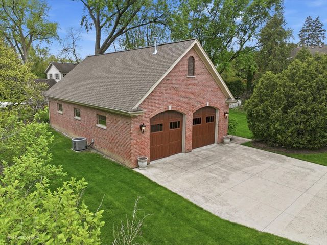540 N Columbine Avenue, Lombard, IL 60148