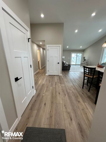 1430 Mallard Circle, Owosso, MI 48867