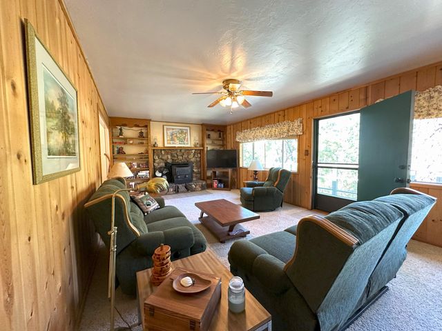 44971 Pine Flat Drive, California Hot Springs, CA 93207