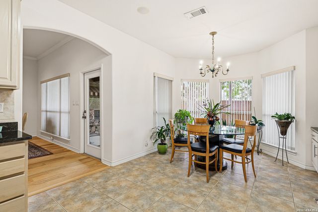 7 Greens Shadow, San Antonio, TX 78216