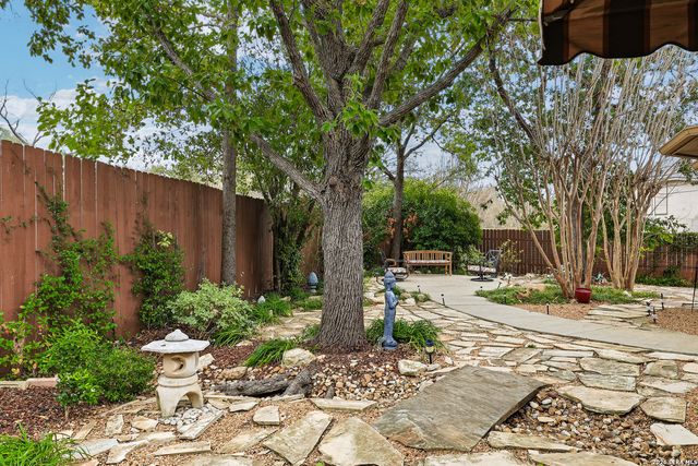 7 Greens Shadow, San Antonio, TX 78216
