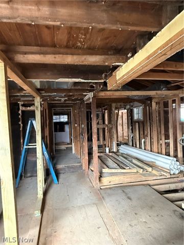 1262 Churchill Road, Youngstown, OH 44505