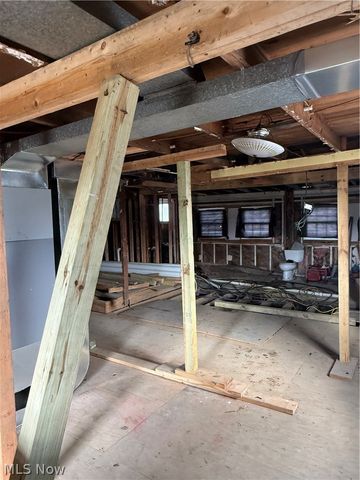 1262 Churchill Road, Youngstown, OH 44505