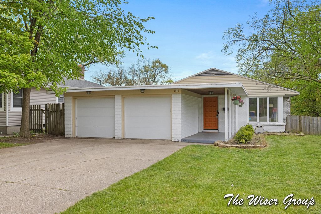 1742 Boston Street Se, City Of Grand Rapids, MI 49506