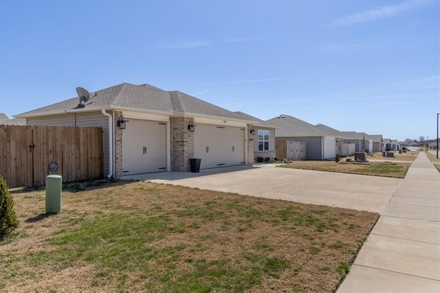 2820 Gorman Street, Pea Ridge, AR 72751