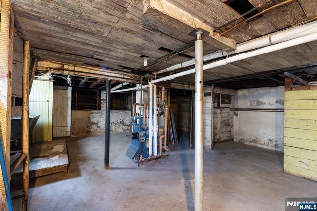 29 Luddington Avenue, Clifton, NJ 07011