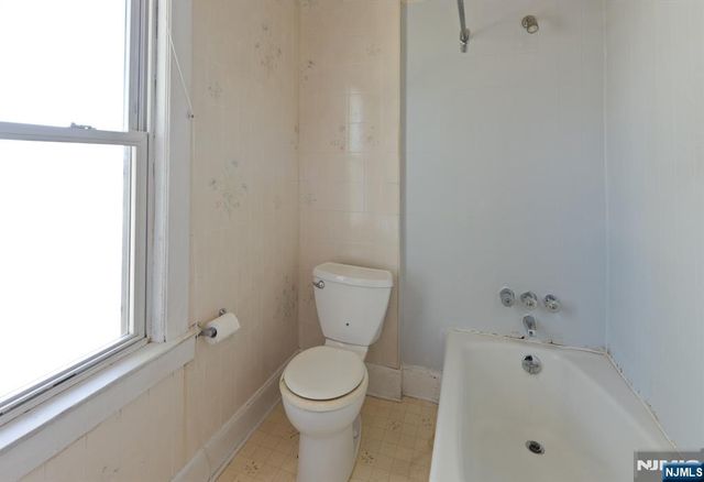 29 Luddington Avenue, Clifton, NJ 07011