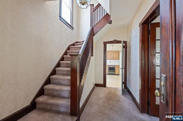 29 Luddington Avenue, Clifton, NJ 07011