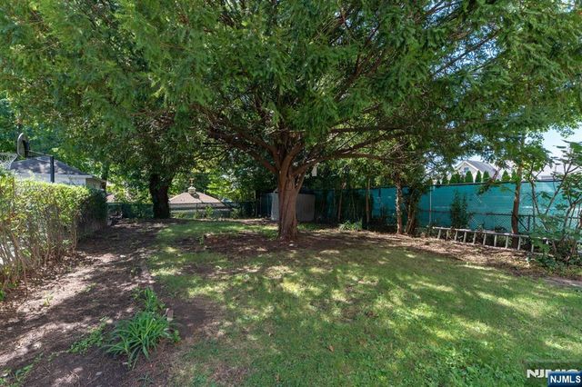 29 Luddington Avenue, Clifton, NJ 07011