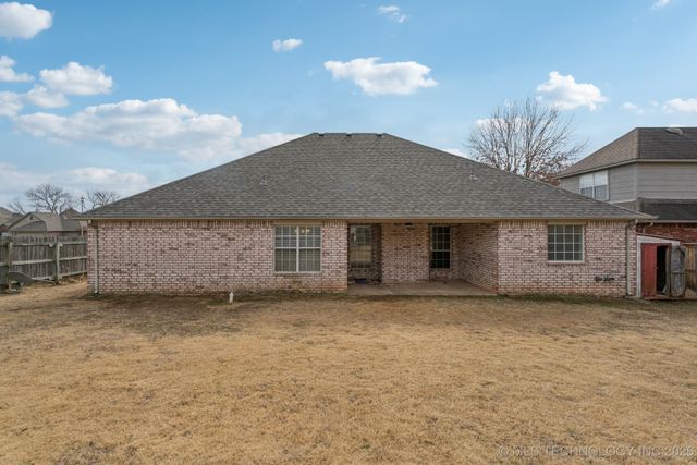 9919 E 123rd Street S, Bixby, OK 74008