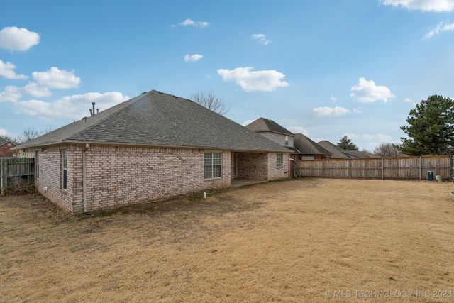 9919 E 123rd Street S, Bixby, OK 74008