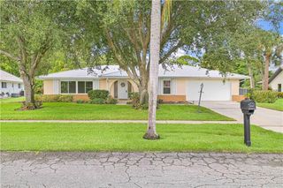 4255 Glasgow CT, North Fort Myers, FL 33903