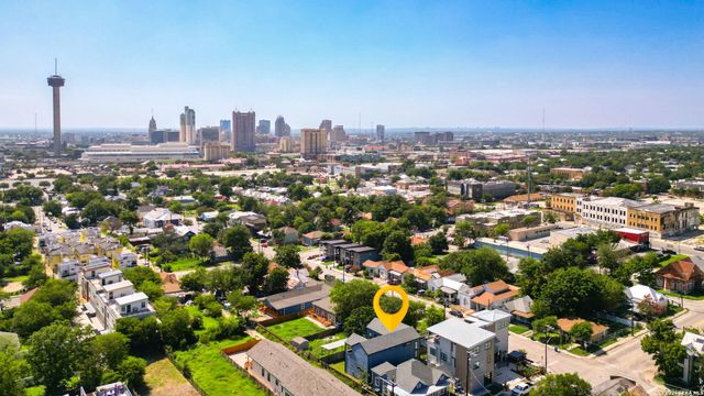 626 Montana St, San Antonio, TX 78203