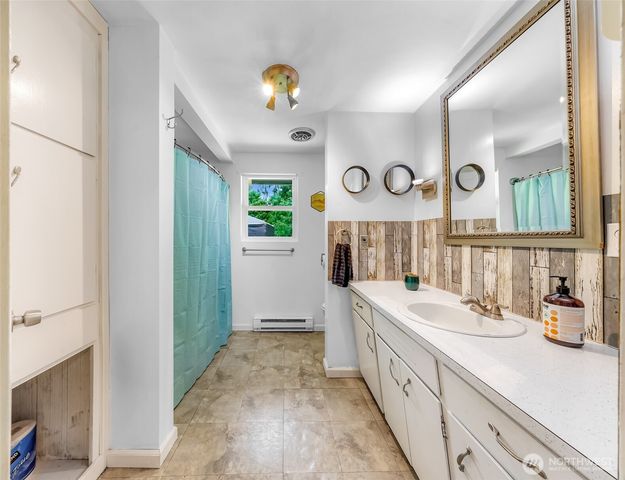 21711 Sterling Drive, Sedro Woolley, WA 98284