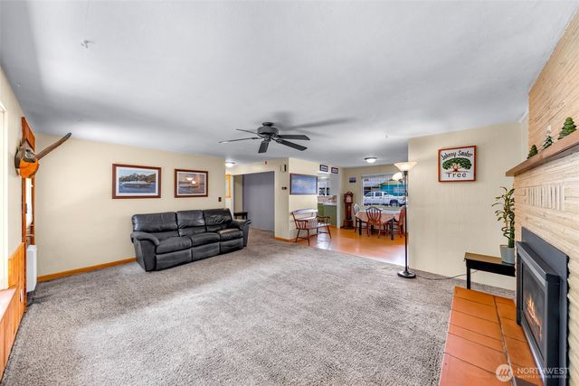 21711 Sterling Drive, Sedro Woolley, WA 98284