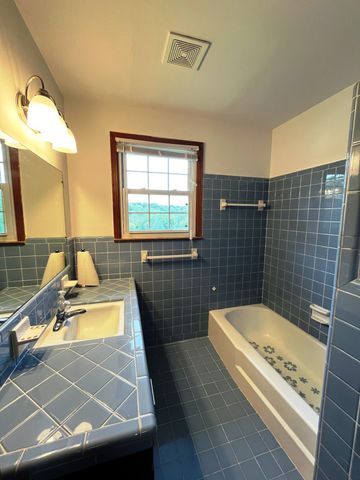 1495 Hickory Point Rd, Clarksville, TN 37043