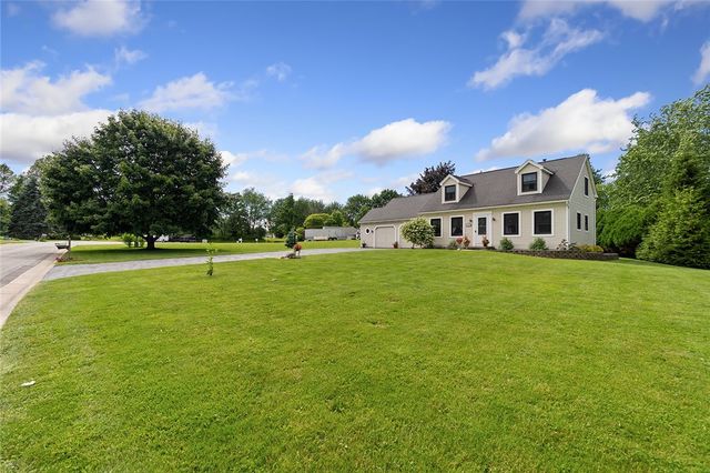 1282 Centennial Drive, Ontario, NY 14519