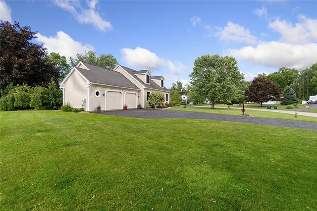 1282 Centennial Drive, Ontario, NY 14519