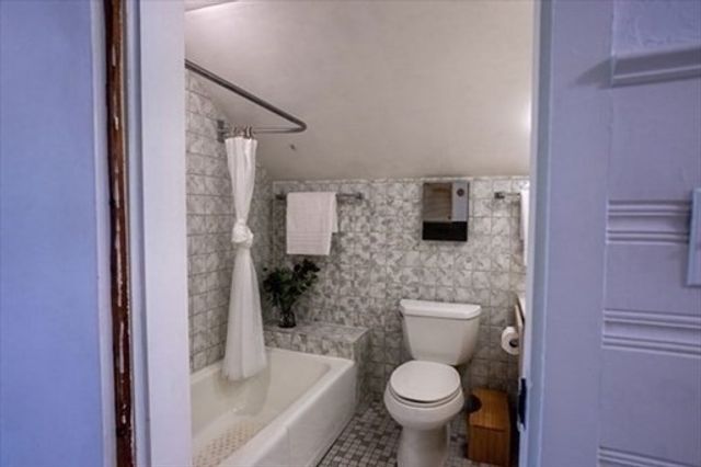 18 Oak Stret 0, Wayland, MA 01778