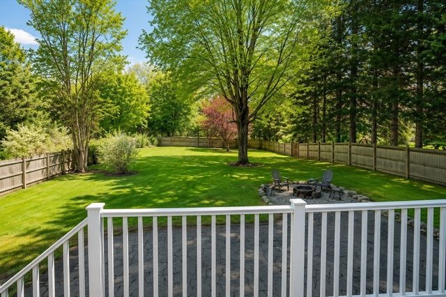 18 Oak Stret 0, Wayland, MA 01778