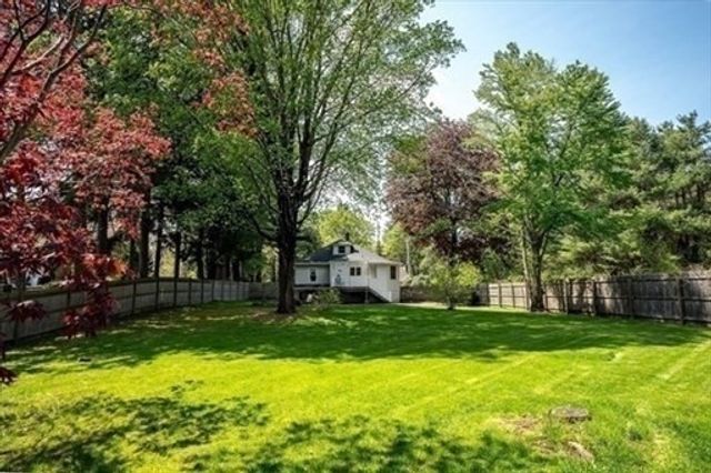 18 Oak Stret 0, Wayland, MA 01778