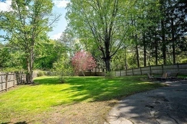 18 Oak Stret 0, Wayland, MA 01778