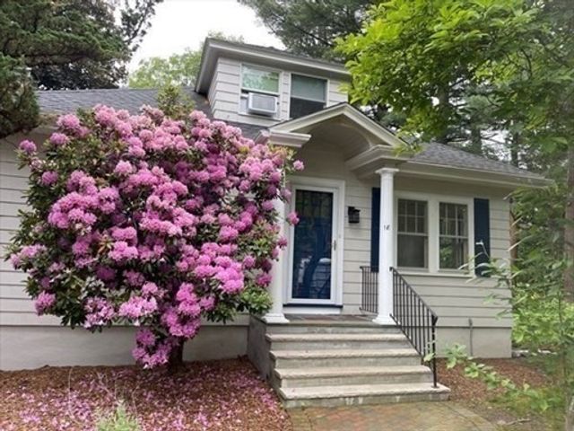 18 Oak Stret 0, Wayland, MA 01778