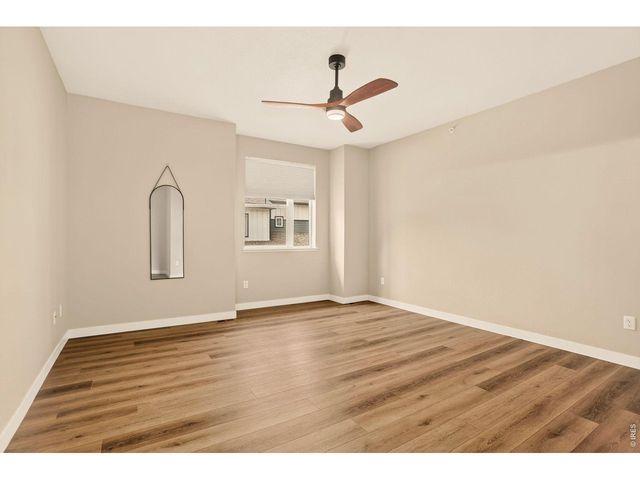 330 High Point Dr B-105, Longmont, CO 80504