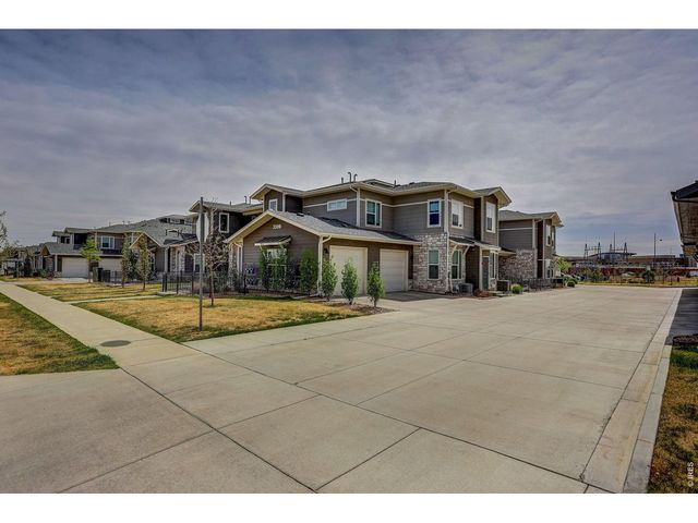 330 High Point Dr B-105, Longmont, CO 80504