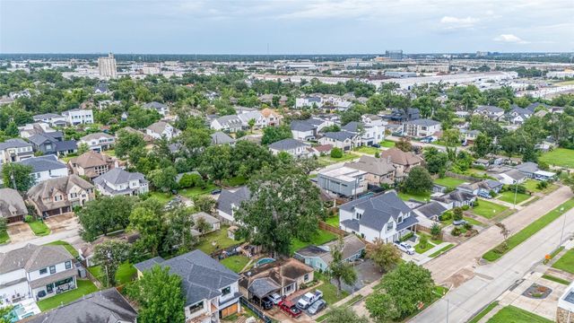 6525 Wharton Street, Houston, TX 77055