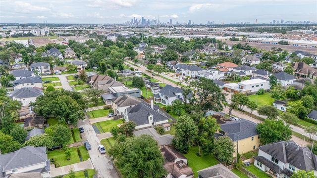 6525 Wharton Street, Houston, TX 77055