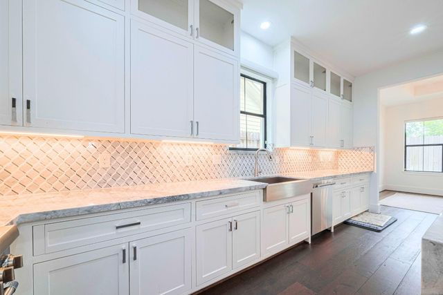 6525 Wharton Street, Houston, TX 77055