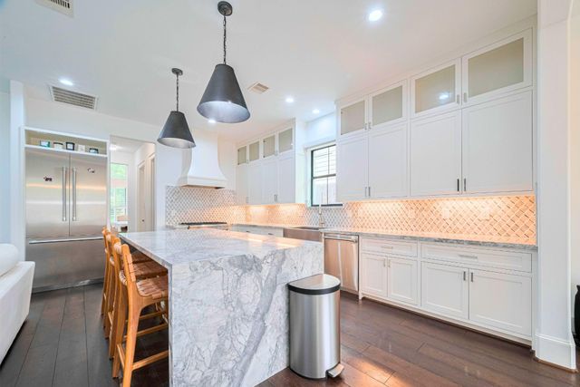 6525 Wharton Street, Houston, TX 77055