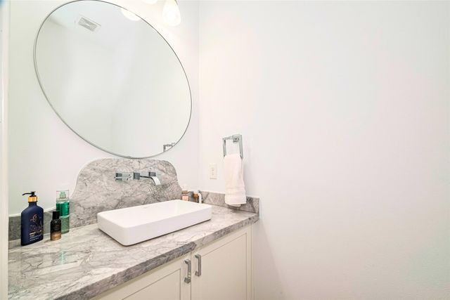 6525 Wharton Street, Houston, TX 77055