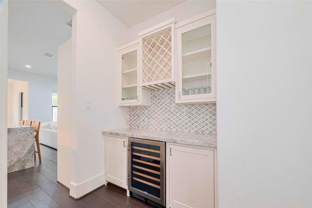 6525 Wharton Street, Houston, TX 77055