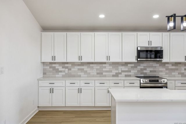 726 CORONET ST, San Antonio, TX 78216