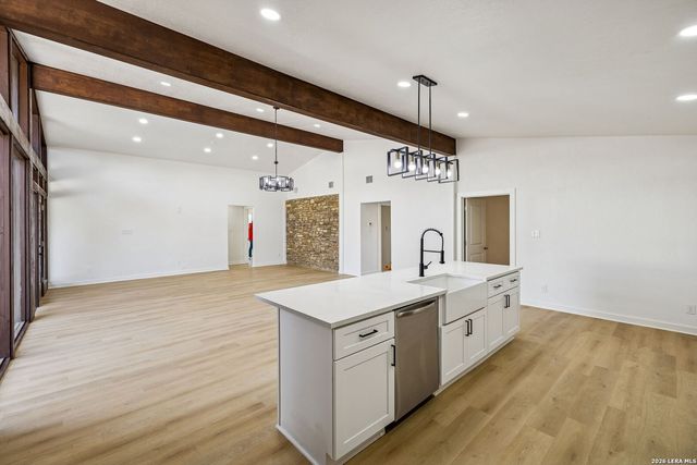 726 CORONET ST, San Antonio, TX 78216