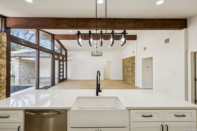 726 CORONET ST, San Antonio, TX 78216