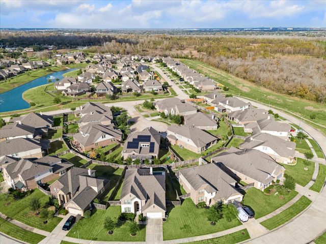 2423 Flowering Brook Lane, Sugar Land, TX 77479