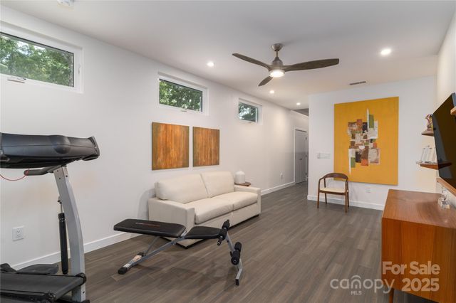 2725 Monarch Drive, Charlotte, NC 28214