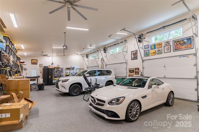 2725 Monarch Drive, Charlotte, NC 28214