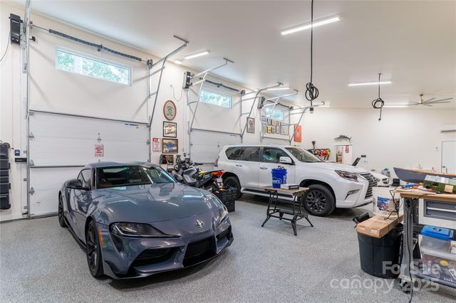 2725 Monarch Drive, Charlotte, NC 28214