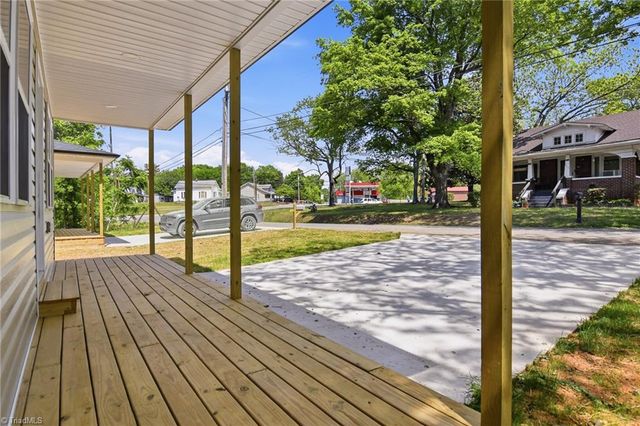 418 Bristol Street, Lexington, NC 27292