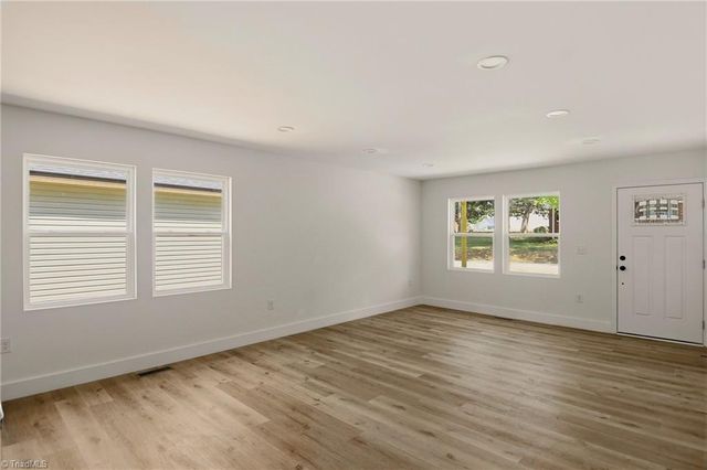 418 Bristol Street, Lexington, NC 27292