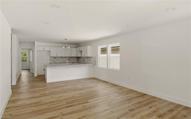 418 Bristol Street, Lexington, NC 27292