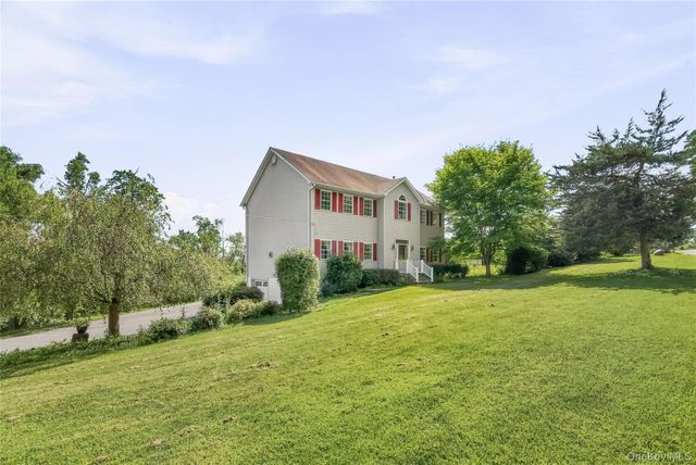 121 Conklingtown Road, Chester, NY 10918