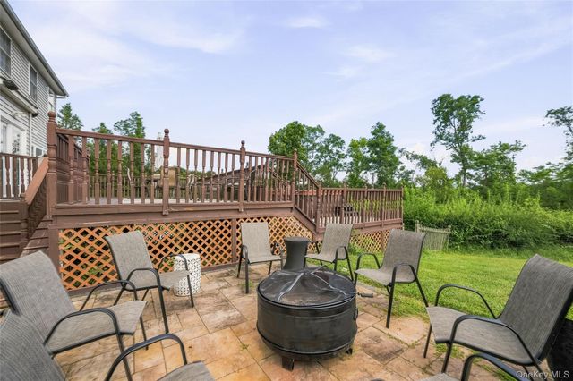 121 Conklingtown Road, Chester, NY 10918