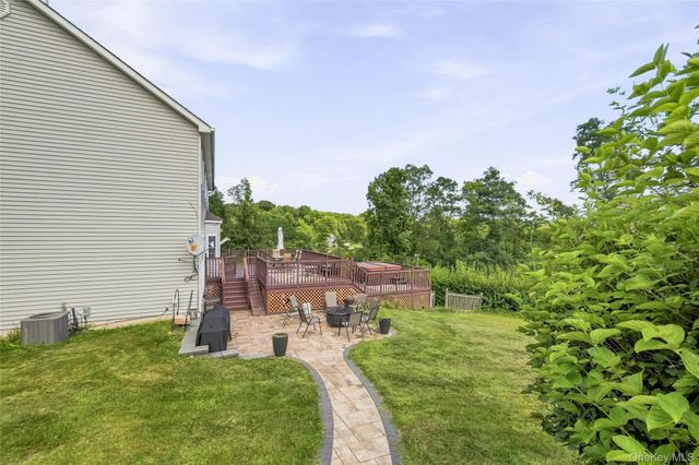 121 Conklingtown Road, Chester, NY 10918